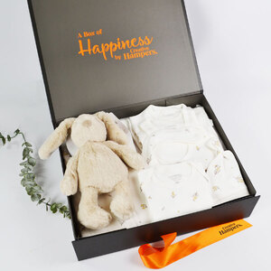 Everything_but_Flowers_Purebaby Newborn Hamper     