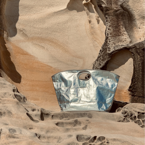 Everything_but_Flowers_Sunnylife Metallic Silver Everything Bag