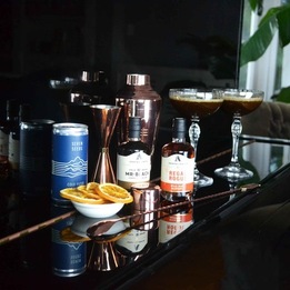 Everything_but_Flowers_Martini Time Hamper     