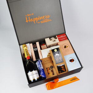 Everything_but_Flowers_Moet Sweet and Savoury Hamper