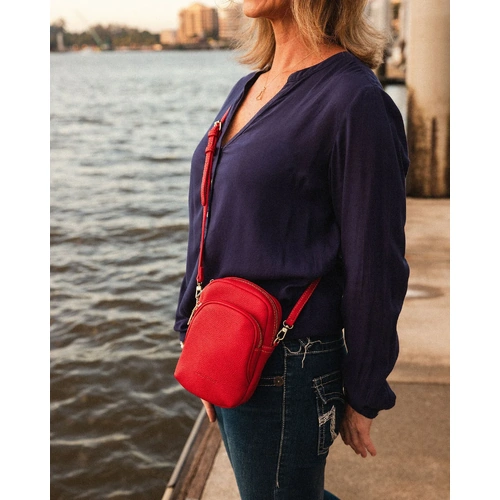 Everything_but_Flowers_Louenhide Java Phone Bag - Red