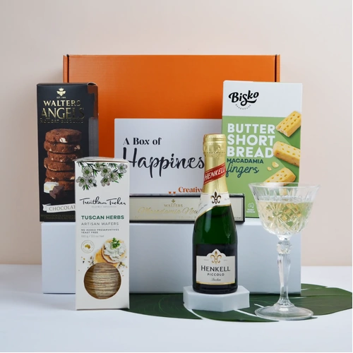 Everything_but_Flowers_A Sparkling Snack Celebration Hamper